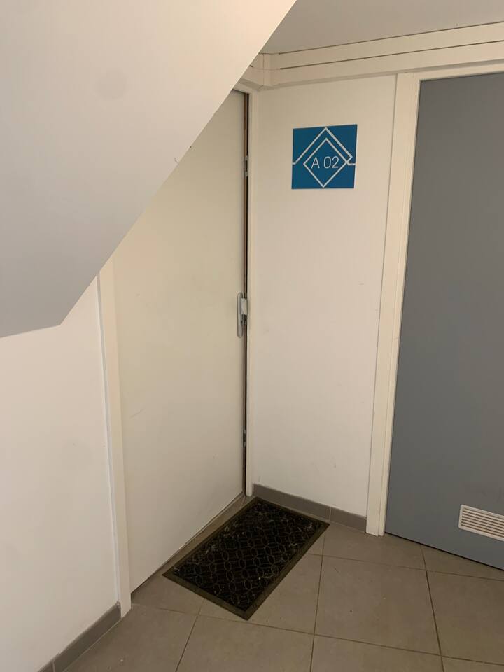 ee6e52e4-aba8-46d5-b5b5-3986582c79cf